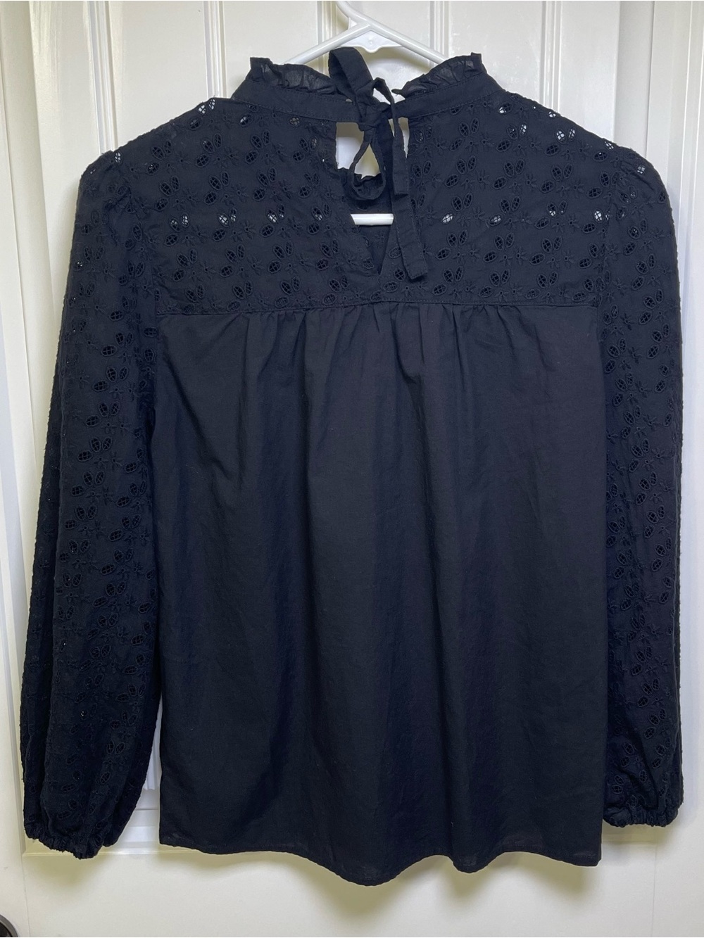 Madewell Black Eyelet Ruffle Mock Neck Tie Back Blouse Top Size XXS - Picture 2 of 8